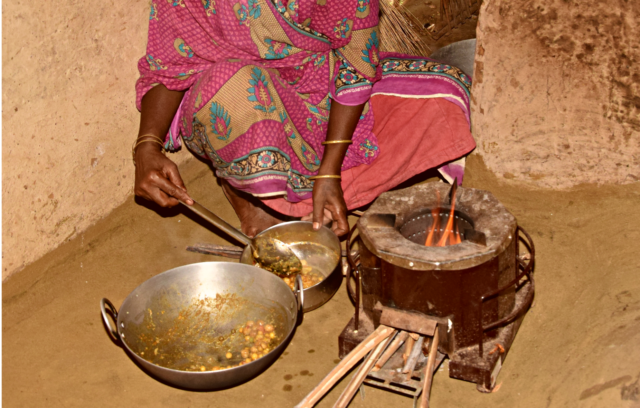 The Core Carbon Project will distribute improved energy efficiency cookstoves to families in rural villages in India. Read more about this innovative project.